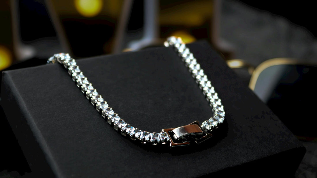 The Ultimate Guide to Fashion Jewelry Gifts: Top Trends and Timeless Styles for Every Occasion