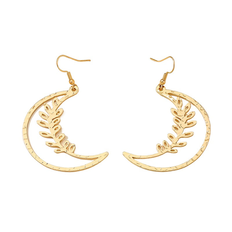 Planderful Vienna Verve Earrings – Stylish Star and Moon Design