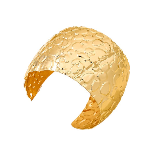 Planderful Vienna Verve Bracelet – Exaggerated Curved Metal Design