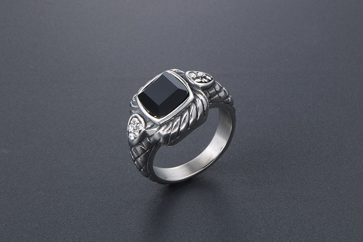 European American Antique Ring Domineering Punk Jewelry