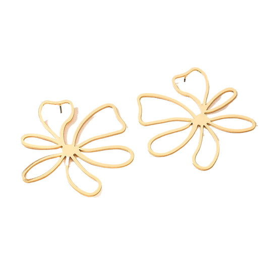 Planderful Vienna Verve Earrings – Fashionable Minimalist Design with Golden Flowers