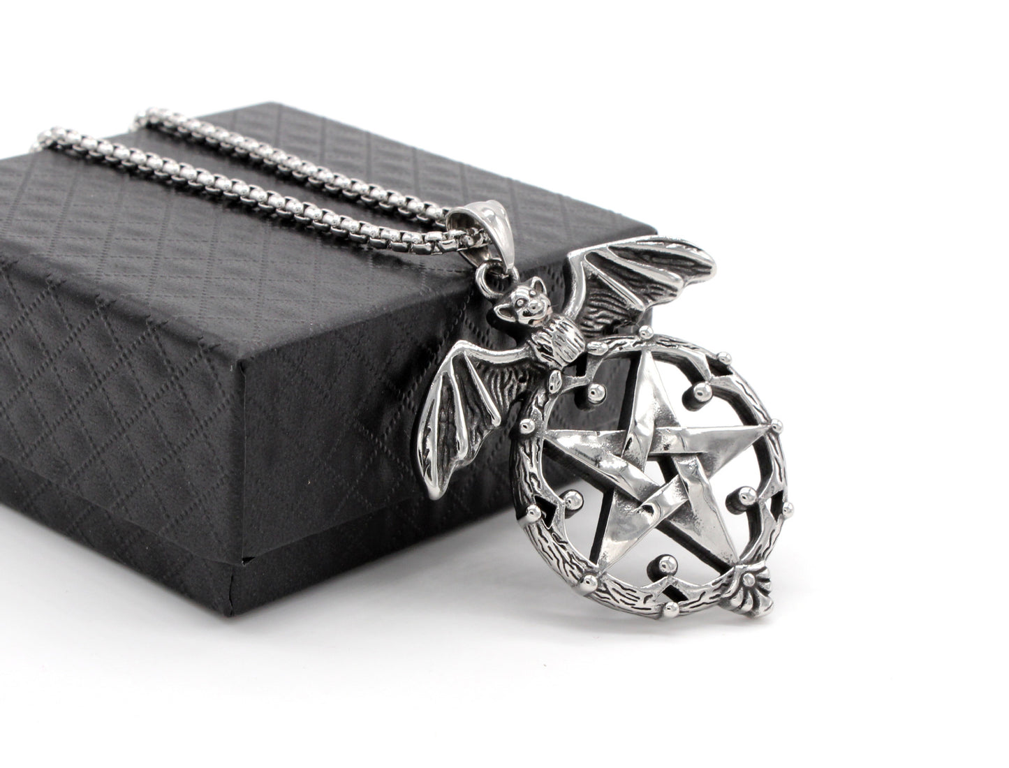 Planderful Titanium Steel Pendant Necklace Unisex Protection Symbol For Fashion Lovers