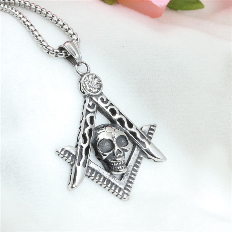 Trendy Men's Stainless Steel Freemason Skull Pendant Necklace in Titanium Steel