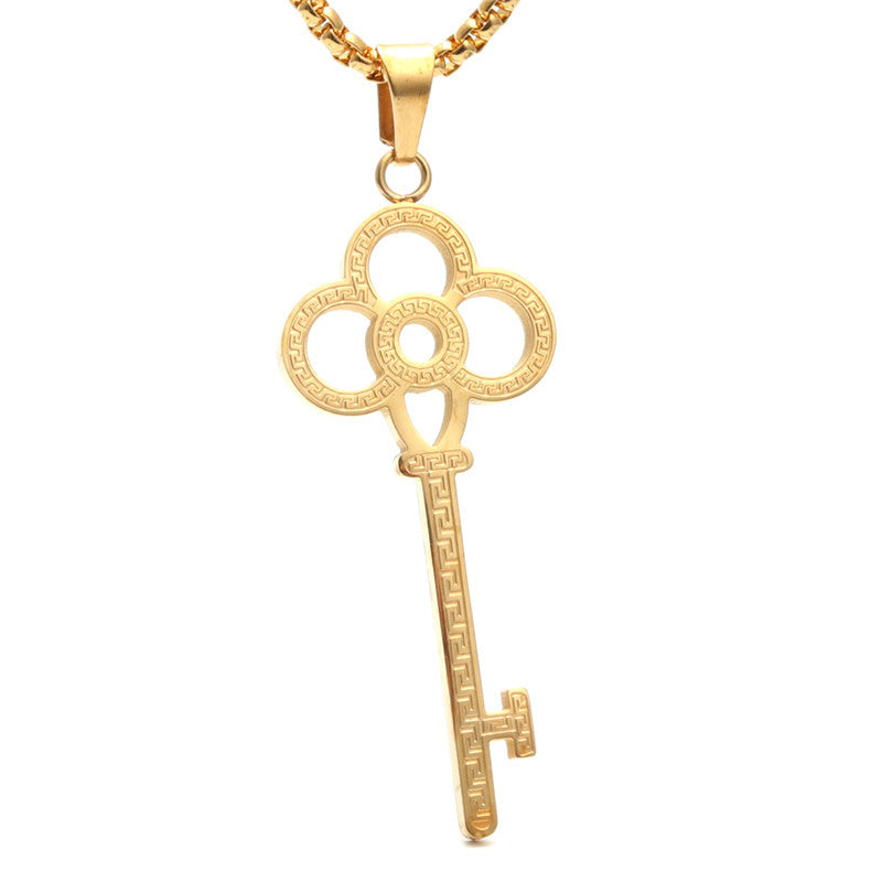 Trendy Titanium Steel Key Pendant Necklace with Great Wall Pattern - Stylish Gift for Women
