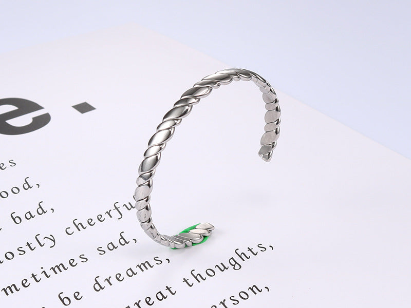 Custom Minimalist Titanium Steel Bracelet for Women - Stylish Everyday Jewelry