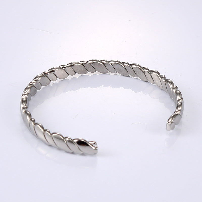 Custom Minimalist Titanium Steel Bracelet for Women - Stylish Everyday Jewelry