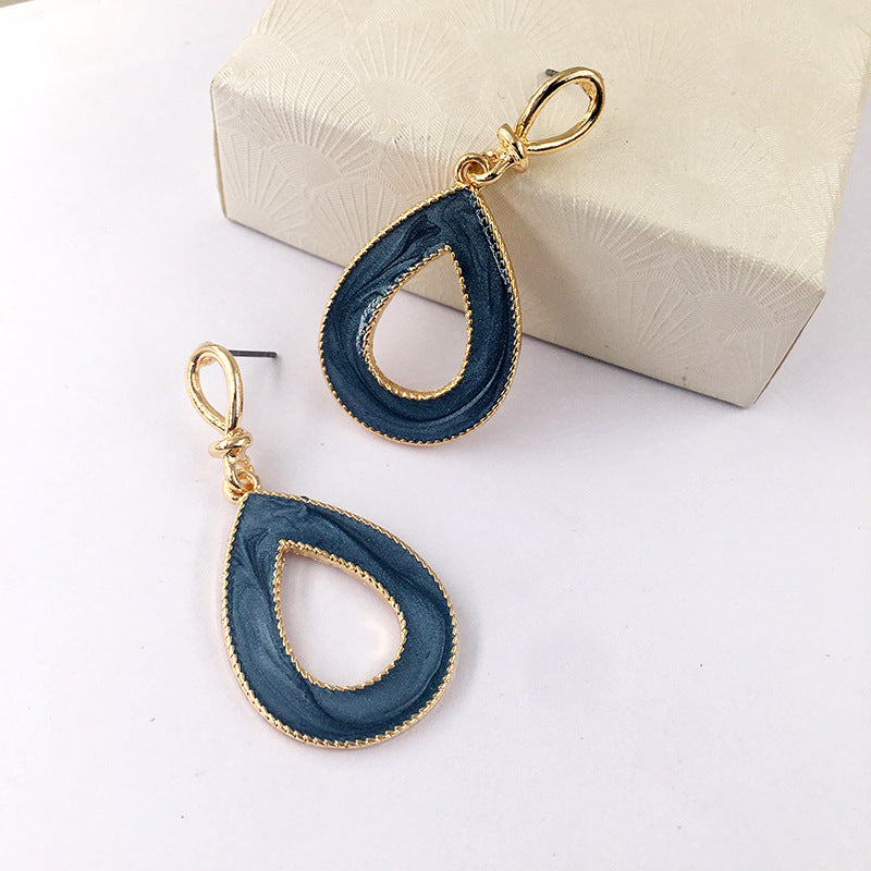 Vibrant Urban Chic Metal Drop Earrings - Vienna Verve Collection