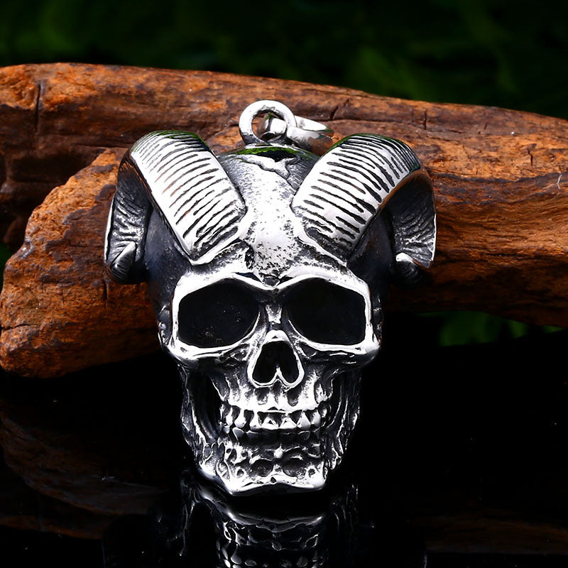 Stylish Titanium Steel Ram Skull Pendant for Men - Punk European and American Jewelry