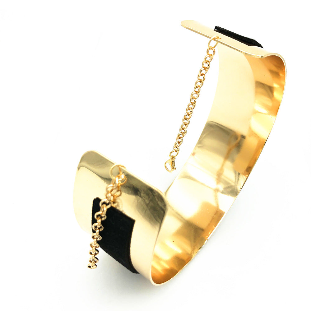 European Punk Nightclub Choker Necklace with Exaggerated Collar