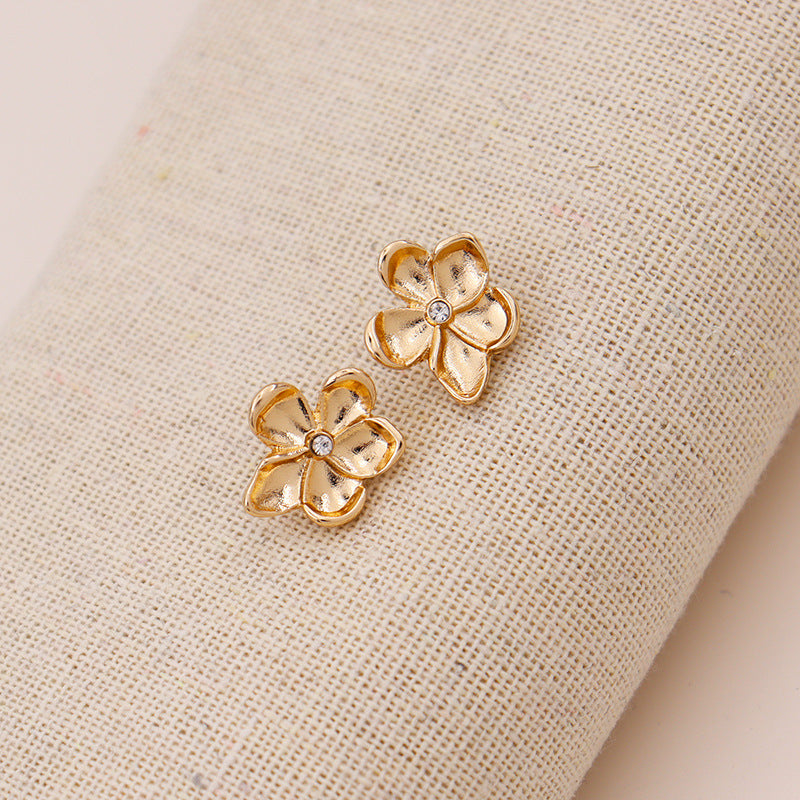 Alloy Floral Stud Earrings in Elegant Japanese Style