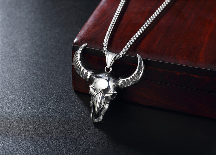 Planderful Bull Head Pendant Necklace Titanium Steel Unisex Personalized Retro Protection Statement