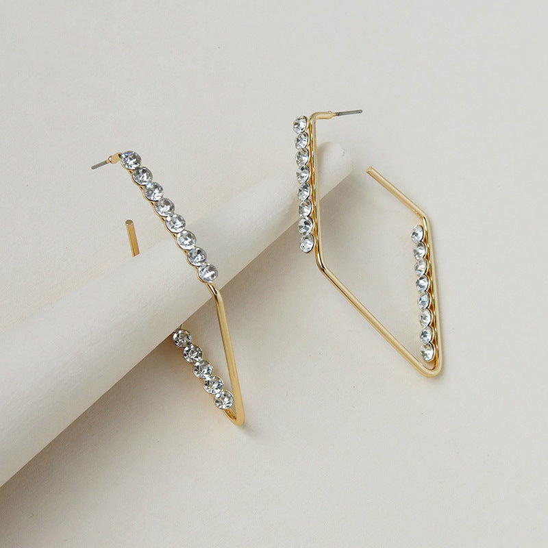 European and American Trendsetter Metal Earrings with Japanese & South Korean Influence