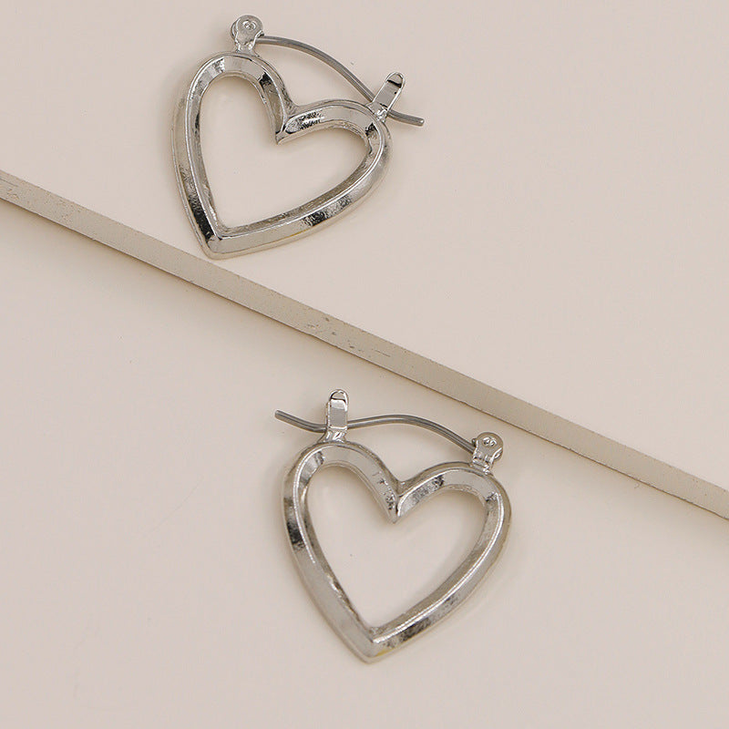 Chic Heart-Shaped Metal Earrings from Vienna Verve Collection