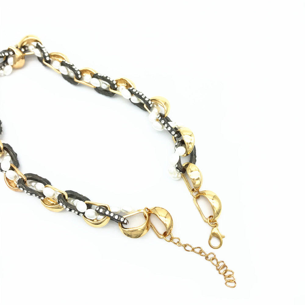 Exquisite Pearl Shell Woven Necklace in Ethnic Style