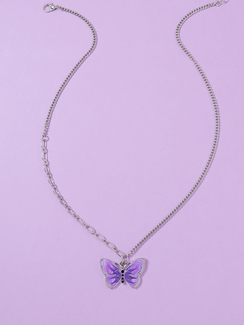 Butterfly Charm Necklace - Stylish Collarbone Chain for Trendsetters