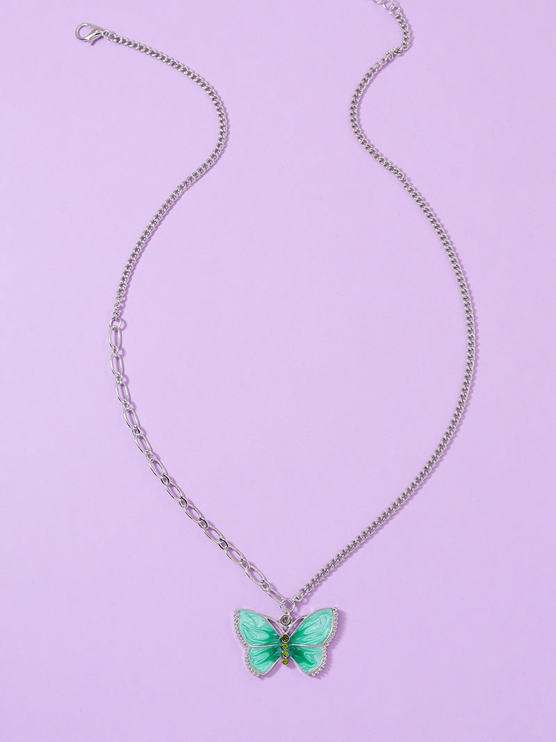 Butterfly Charm Necklace - Stylish Collarbone Chain for Trendsetters