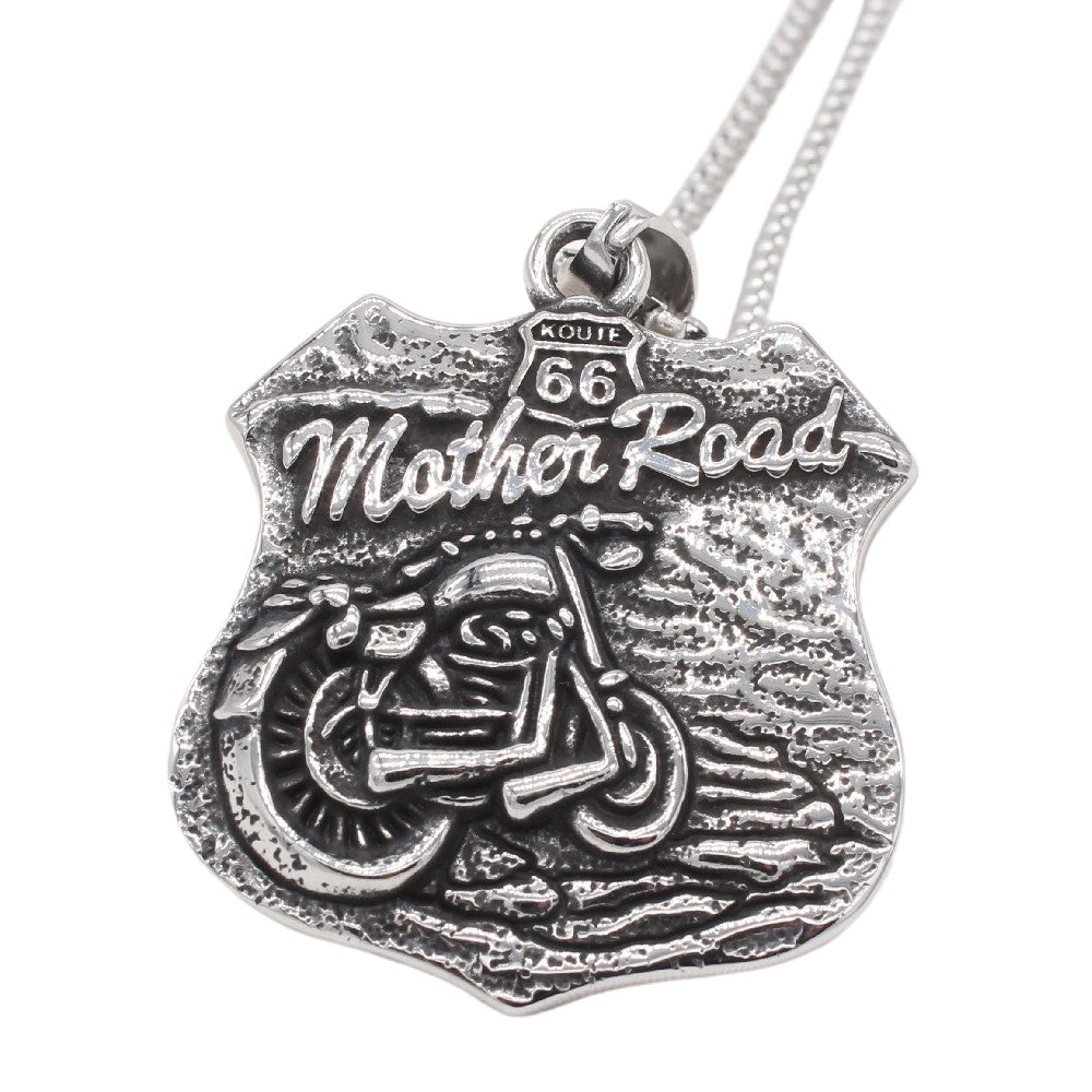 Personalized Retro Motorcycle Locomotive Titanium Steel Pendant for Men - Wholesale European and American Jewelry