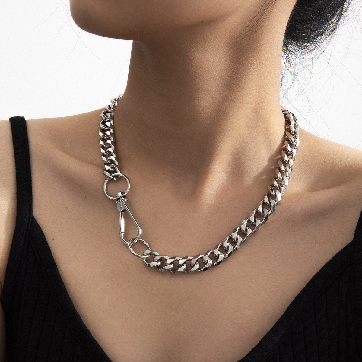 Planderful Vienna Verve Geometric Necklace For Women Bold Hip Hop Street Style Statement Jewelry