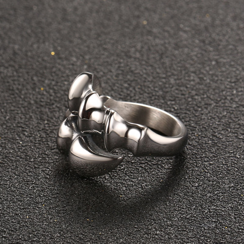 Custom Retro Beast Paw Ring for Men - Titanium Steel Finger Accessory