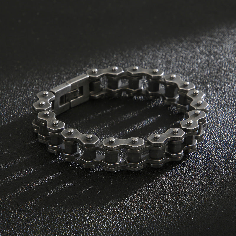 Punk-Inspired Stainless Steel Men's Bracelet with Rhombus Bicycle Chain Design