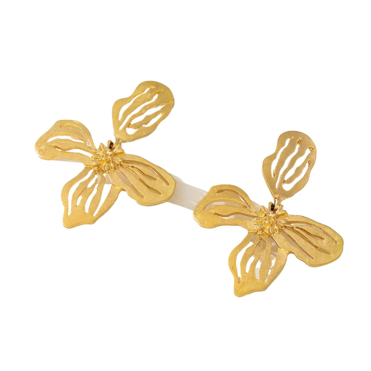 Planderful Vienna Verve Earrings – Trendy Metal Hollow Leaf Design