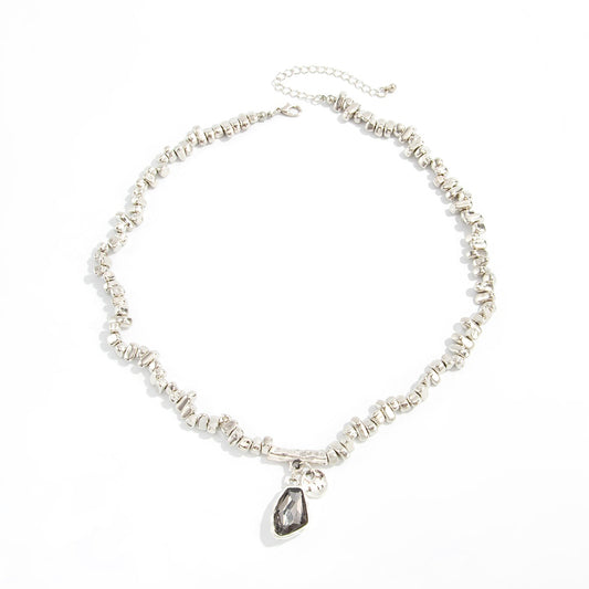 Love-Shaped Broken Silver Geometric Beaded Necklace Geometric Acrylic Pendant