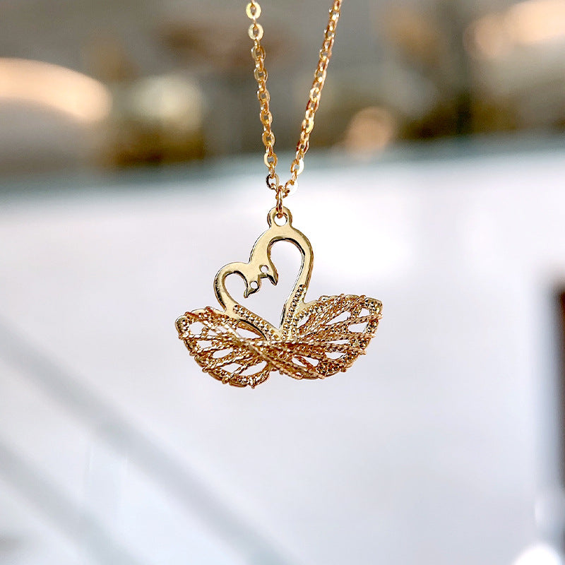 S925 Sterling Silver Swan Necklace Women's Heart Design