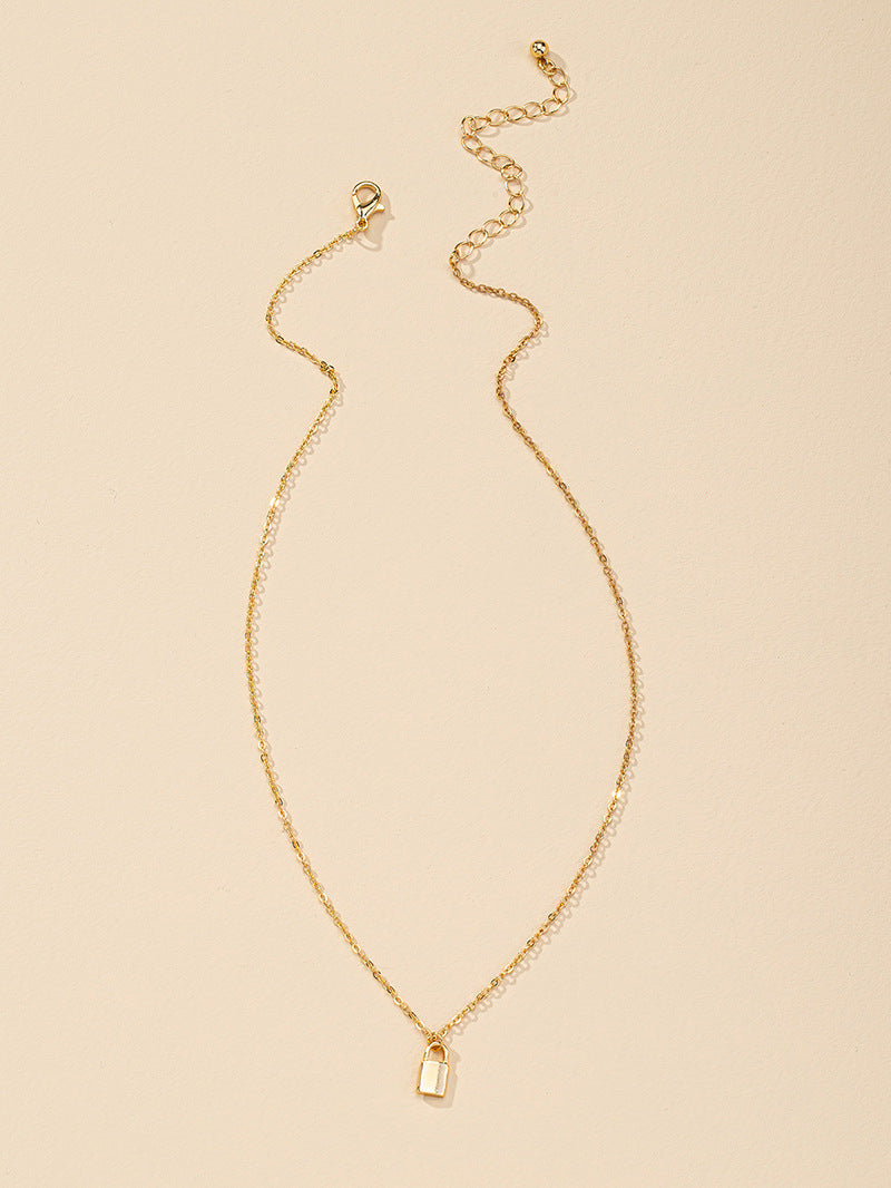 Amazon Exclusive Small Lock Pendant Necklace, Trendy European and American Cross-border Neckpiece