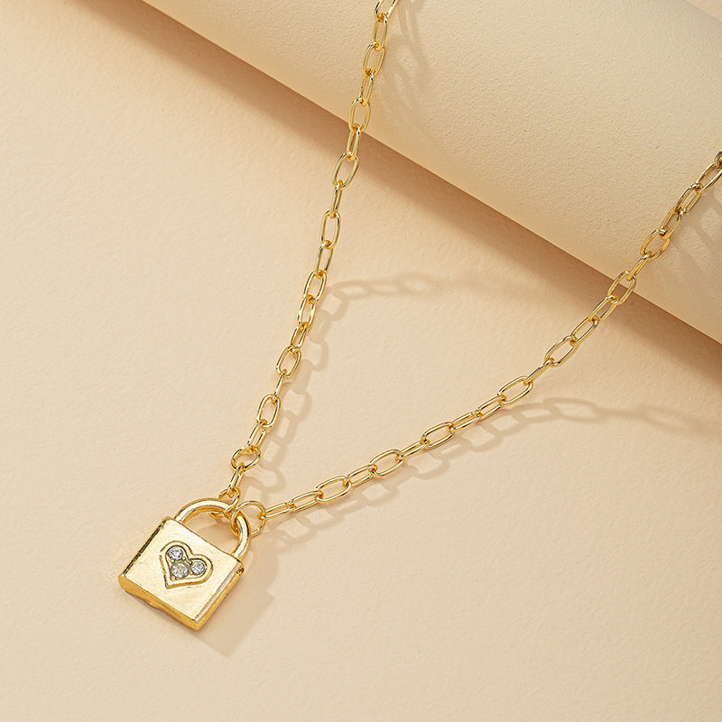 Heart Lock Necklace - Trendy Amazon Jewelry for Wholesale in Europe and America