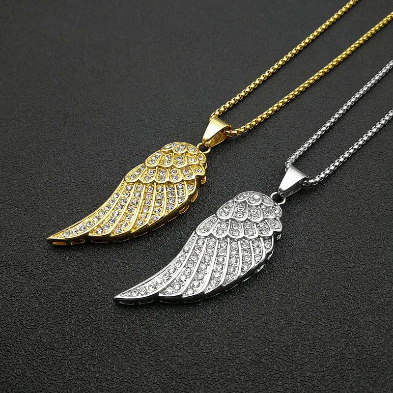 Zircon Necklace – Elegant Angel Wings Pendant