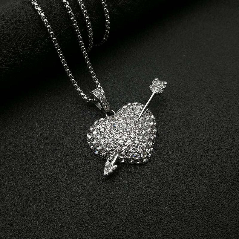 Planderful Hip Hop Jewelry Necklace Titanium Steel Gold Plated Zircon Arrow Through Heart Pendant For Streetwear Fans