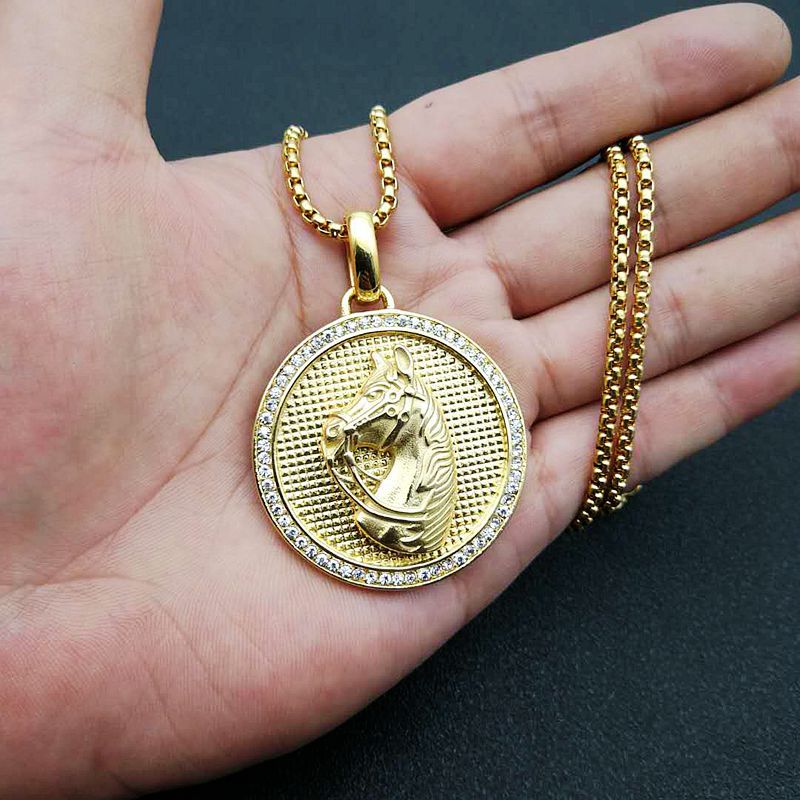 Planderful Hip Hop Necklace Unisex Gold Plated Titanium Steel Zircon Disc Horse Head Pendant
