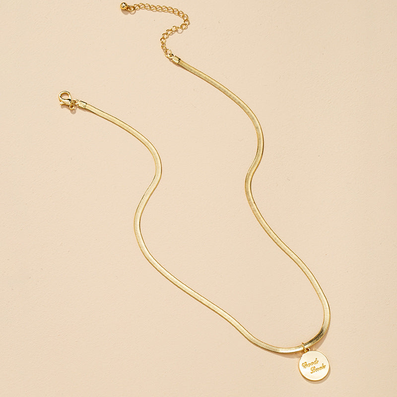 Chic Fortune Necklace with Cross-Border Appeal for Stylish Women across Continents