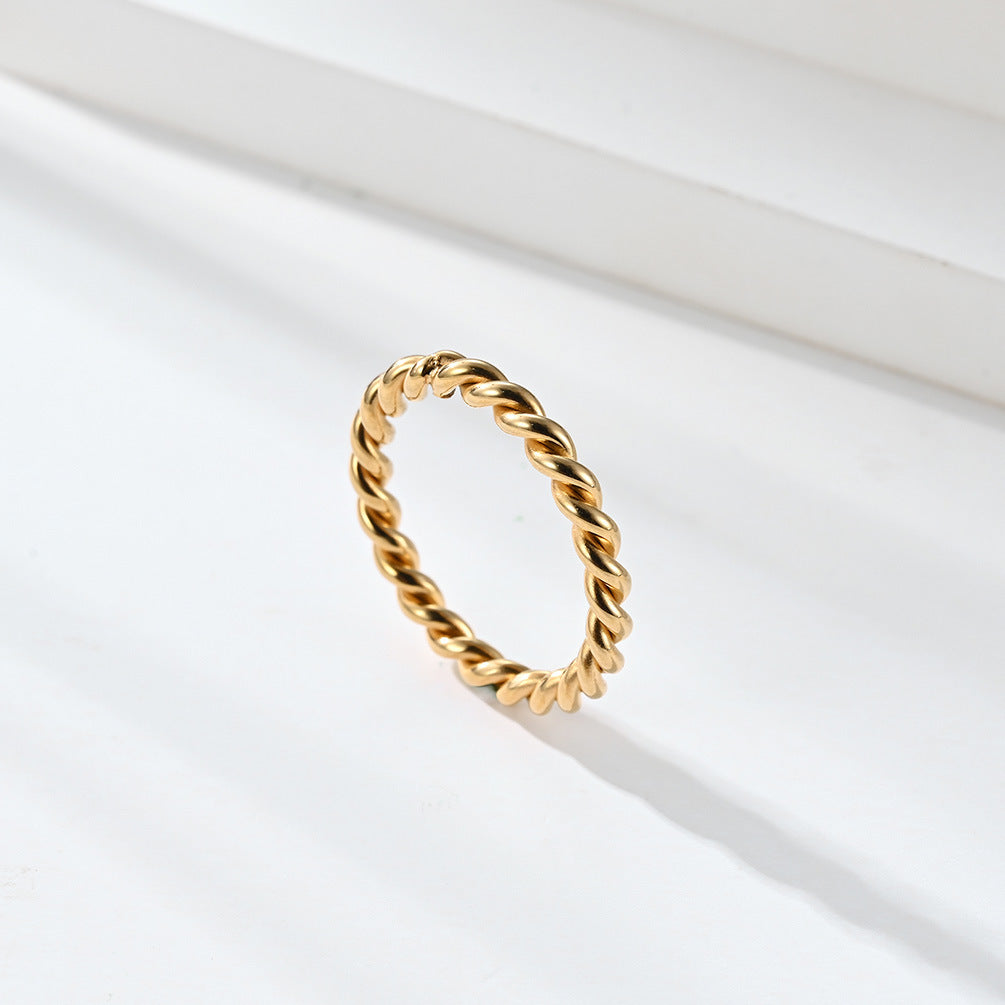 Steel Ring – Elegant Twist Design