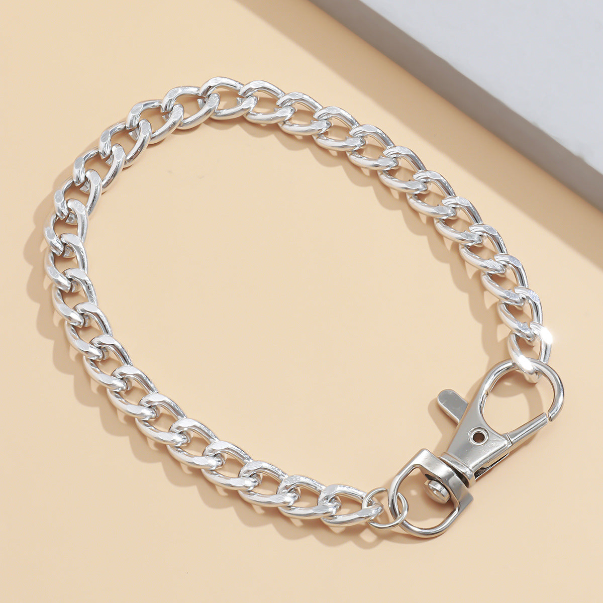 Planderful Vienna Verve Geometric Thick Chain Bracelet For Modern Fashion Lovers And Everyday Wear