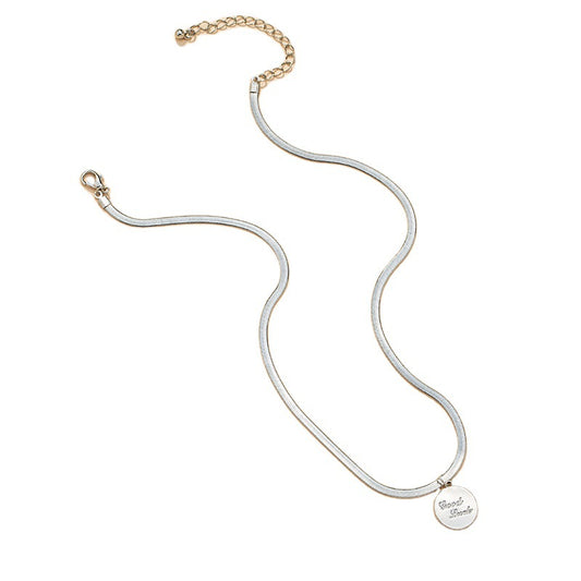 Chic Fortune Necklace with Cross-Border Appeal for Stylish Women across Continents