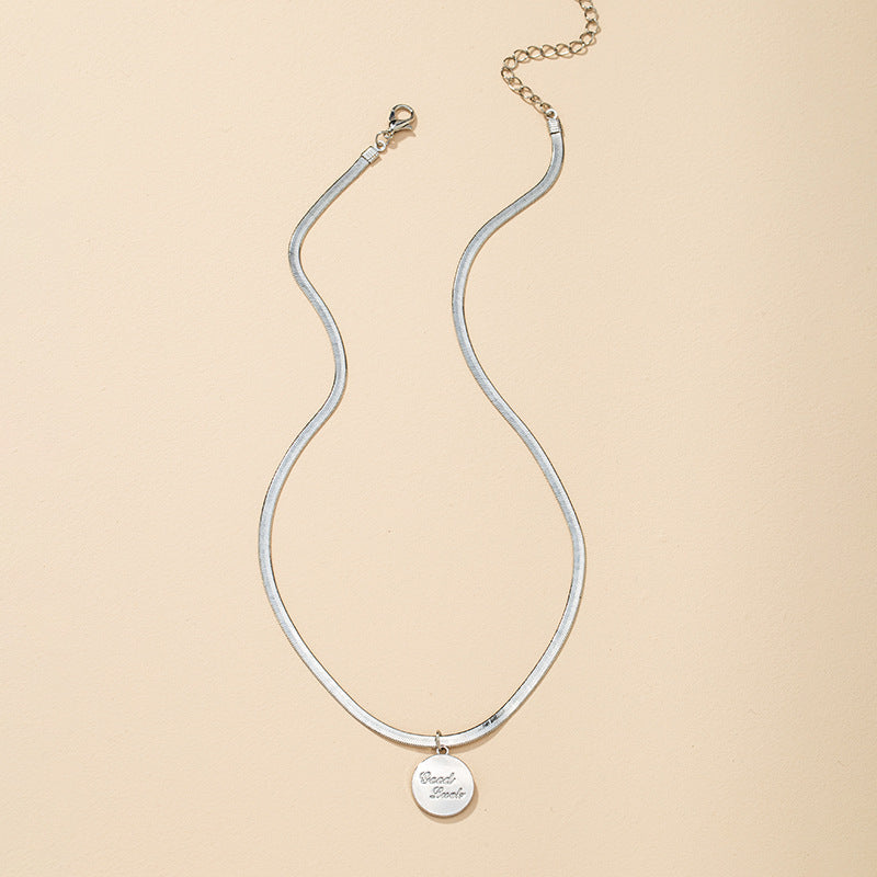 Chic Fortune Necklace with Cross-Border Appeal for Stylish Women across Continents