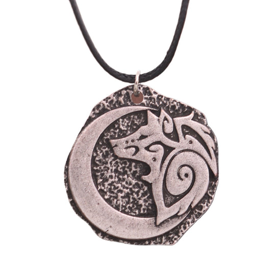 Viking Wolf Howl Talisman Necklace - Retro Norse Legacy Men's Pendant