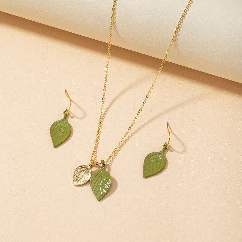 Green Leaf Earrings and Necklace Set with Cross-Border Retro Charm