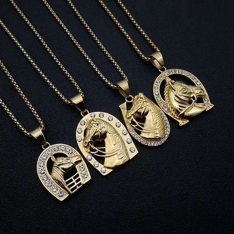 Planderful Bold Hip Hop Jewelry Necklace Color-Preserving Gold-Plated Zircon Horse Head Pendant For Urban Fashion Lovers