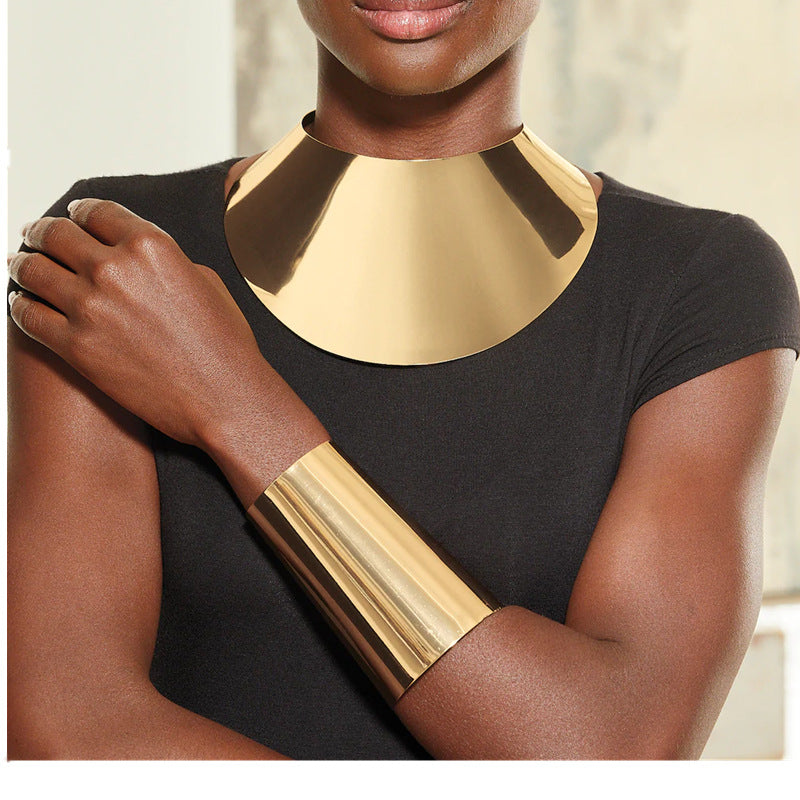 Dazzling Vienna Verve Metal Punk Bracelet for Women