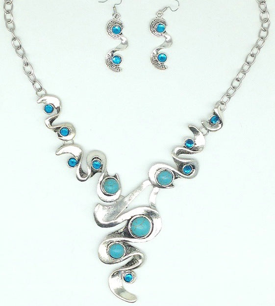 Boho Chic Turquoise Necklace Earrings Set - Planderful Savanna Rhythms
