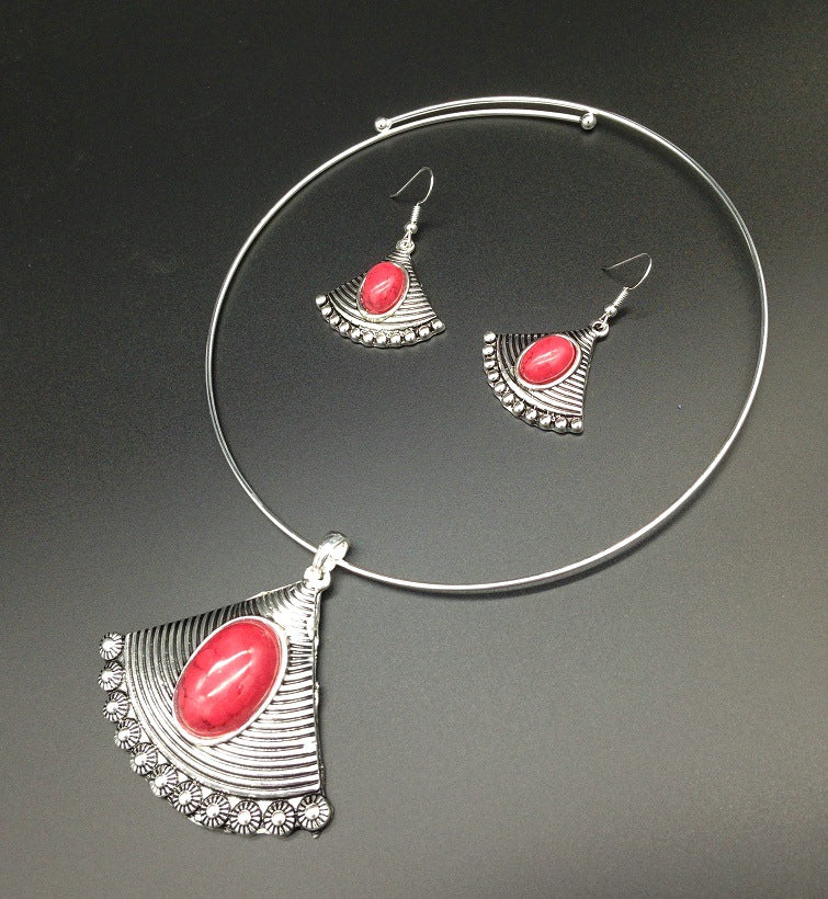 Retro Turquoise Geometric Fan Necklace and Earrings Set in European Style