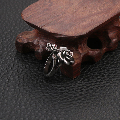 Retro Hollow Engraved Oil Ring for Women - European and American Fashion Rose Jewelry