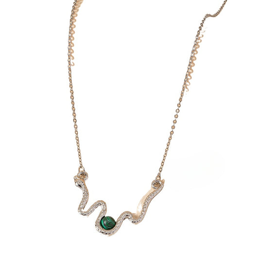 Snake Charmer Chic Necklace: Edgy Women's Hip-Hop Collarbone Chain