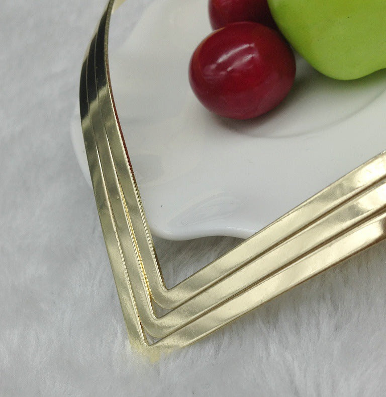 Planderful Savanna Rhythms Necklace – Simple Shape Metal Texture Design