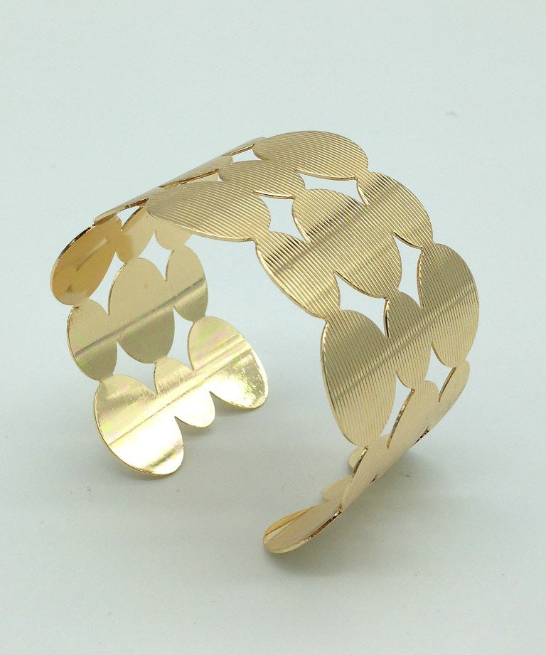 Geometric Alloy Napkin Buckle Bracelet for Stylish Wrist Decoration