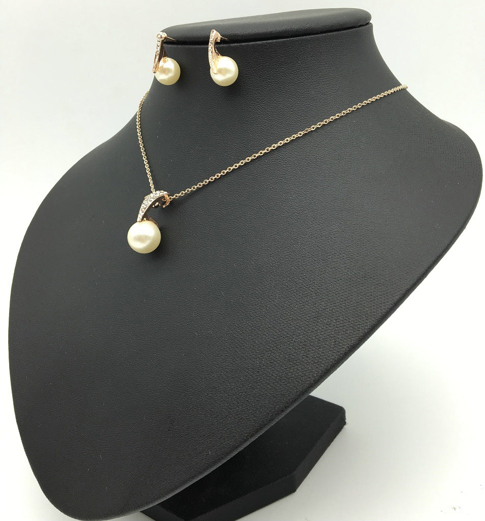 Elegant Water Droplet Pearl and Rhinestone Bridal Necklace Set