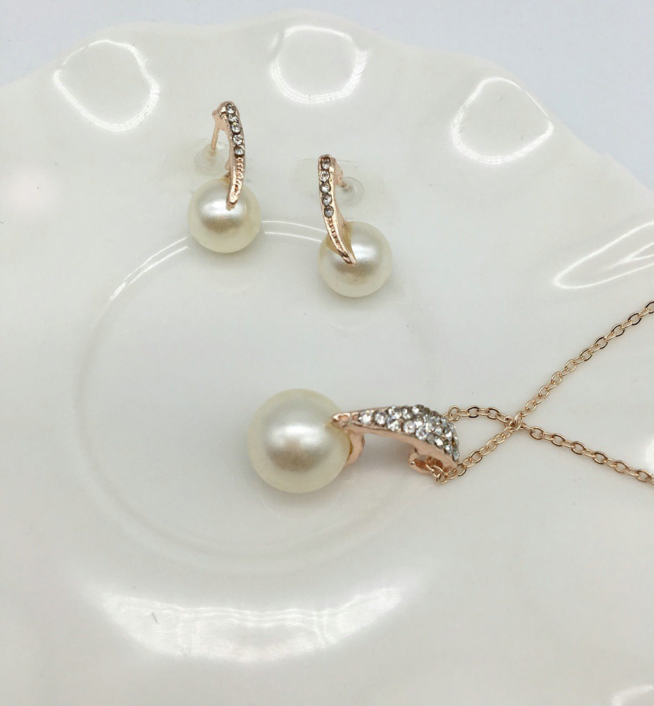Elegant Water Droplet Pearl and Rhinestone Bridal Necklace Set