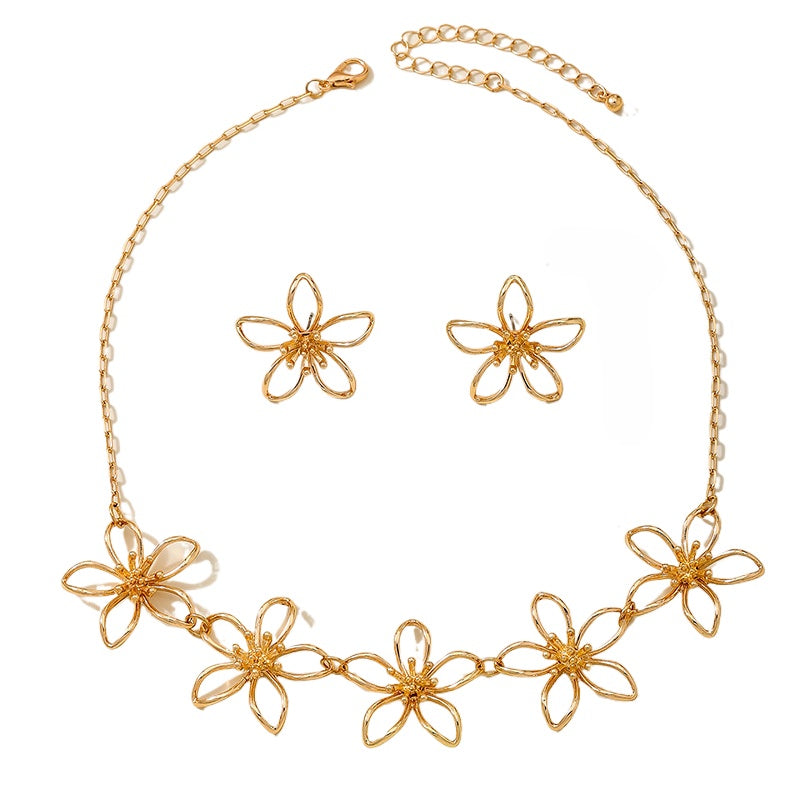 Elegant Women's Metal Lines Flower Jewelry Set by Planderful